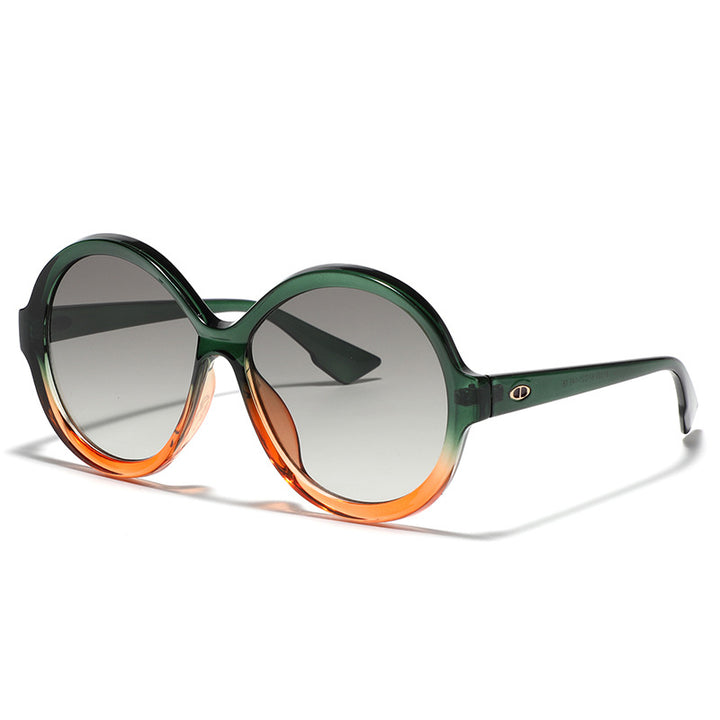 Dame oversized moteriktig solbrille med unik rammeform Skanto