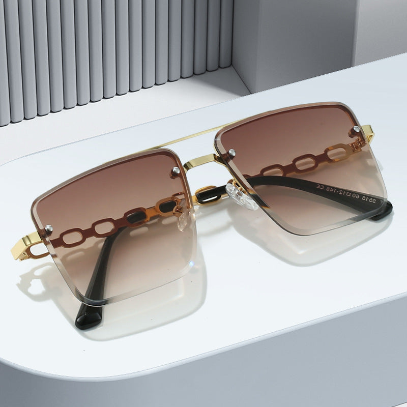 Dame Kvadratisk Solbrille med elegant Kjede Struktur Skanto