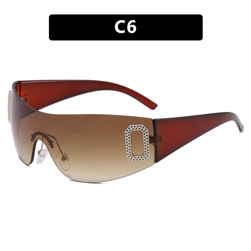 Women's sporty fashion sunglasses with elegant design and UV protection Skanto