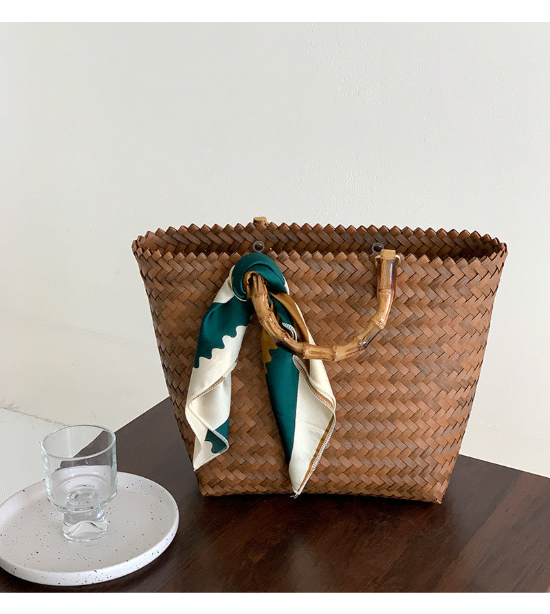 Handmade basket bag with stylish weave pattern Skanto