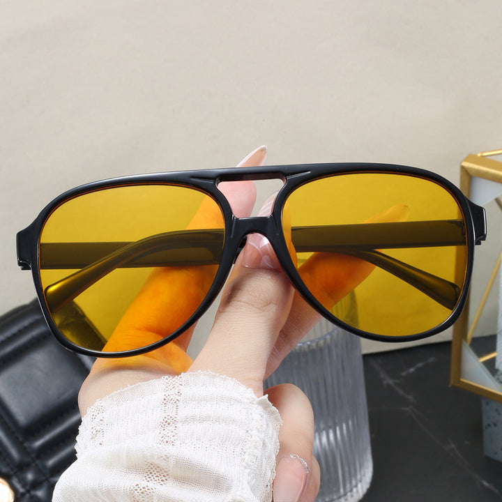Dame Oversized Solbrille med sportslig design Skanto