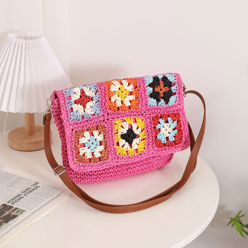 Modern shoulder bag with colorful crochet pattern Skanto