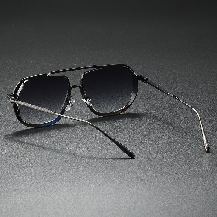 Dame Elegant solbrille med kantet metallramme Skanto