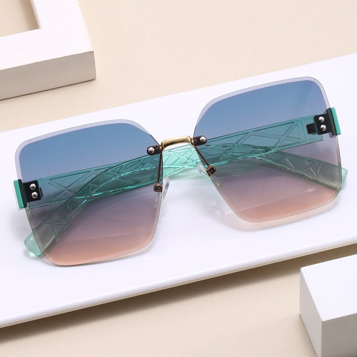 Damer oversized kvadratisk solbrille med moderne dekor Skanto