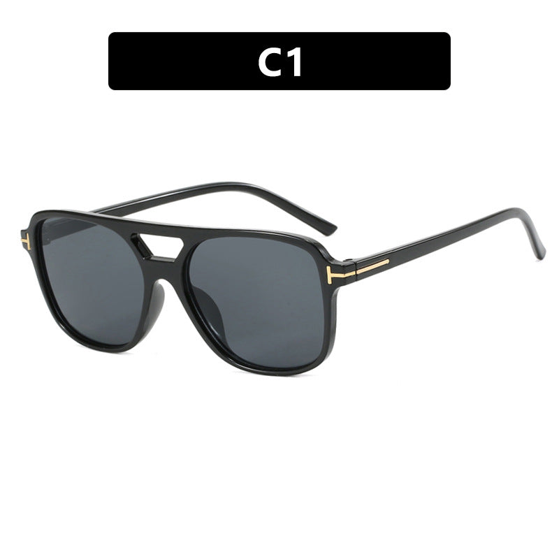Women's trendy square sunglasses with detailed frame Skanto