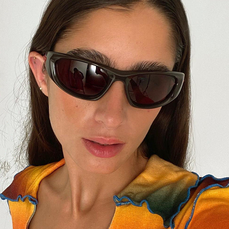 Dame atletisk solbrille med ergonomisk design Skanto