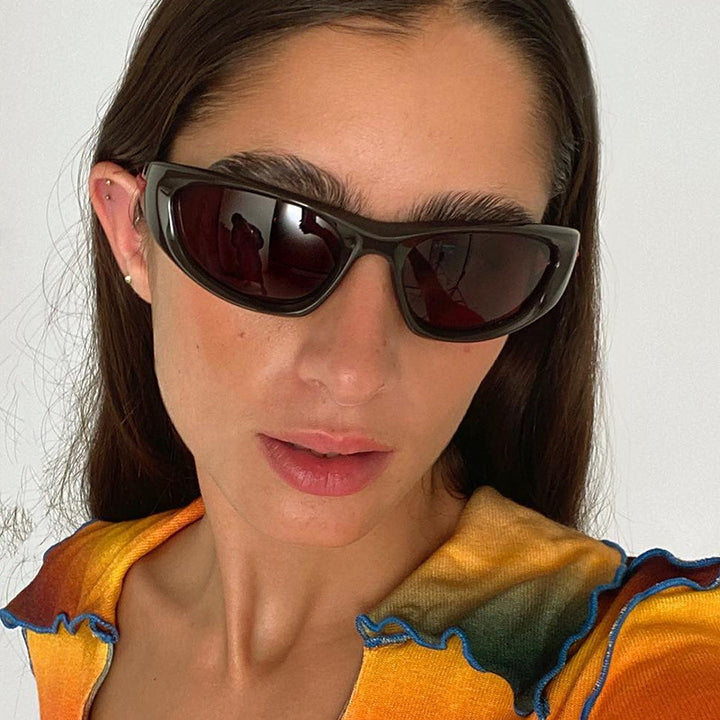 Dame atletisk solbrille med ergonomisk design Skanto
