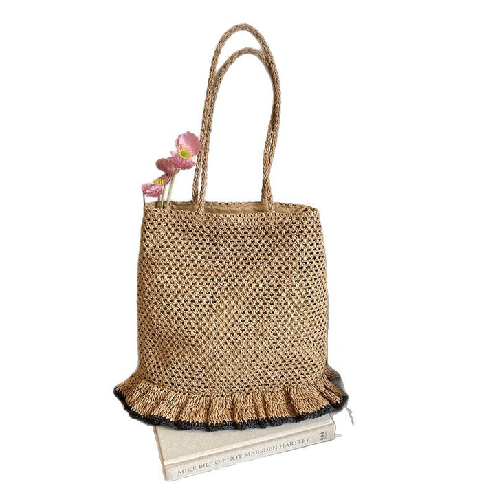 Handmade straw bag with fringed edge Skanto