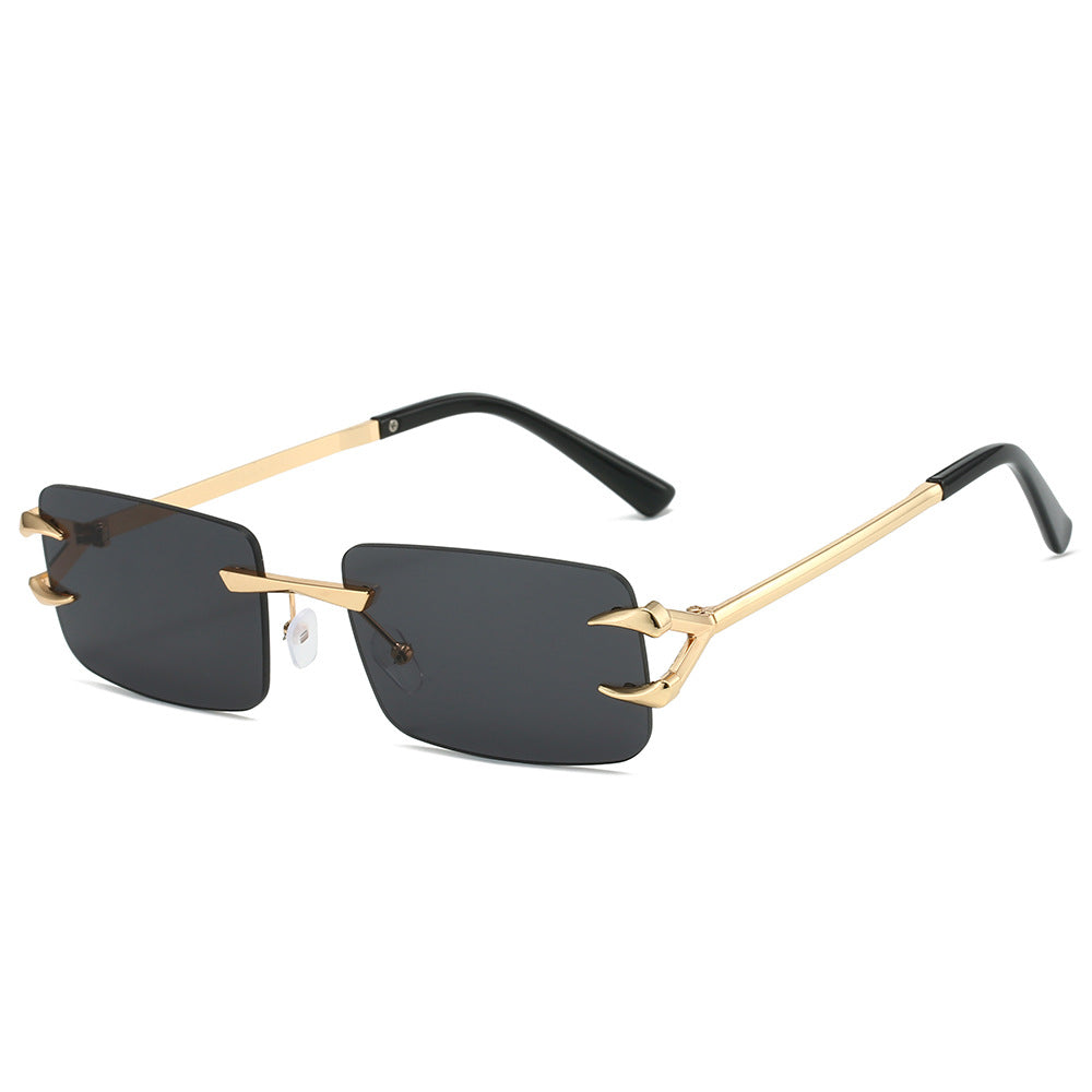 Women's futuristic sunglasses with innovative frame and weather-resistant lenses Skanto