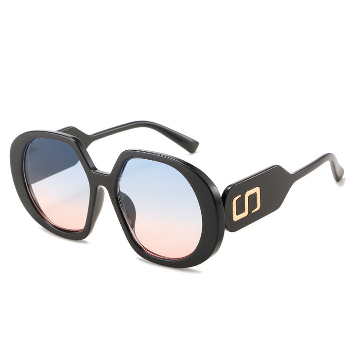 Dame oversized solbriller med markant ramme og UV-beskyttelse Skanto
