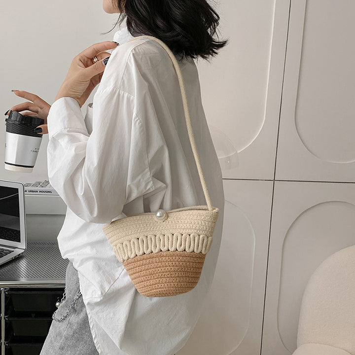 Playful handbag made of braided material Skanto