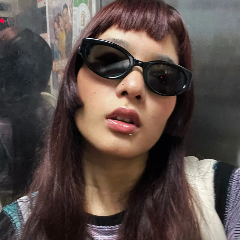 Damer moteriktig Cat-Eye solbrille med trendy ramme og UV-beskyttelse Skanto