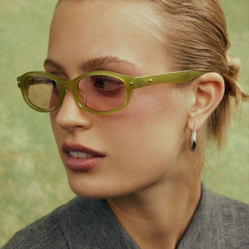 Women's Cat-Eye Sunglasses in Elegant Vintage Style Skanto