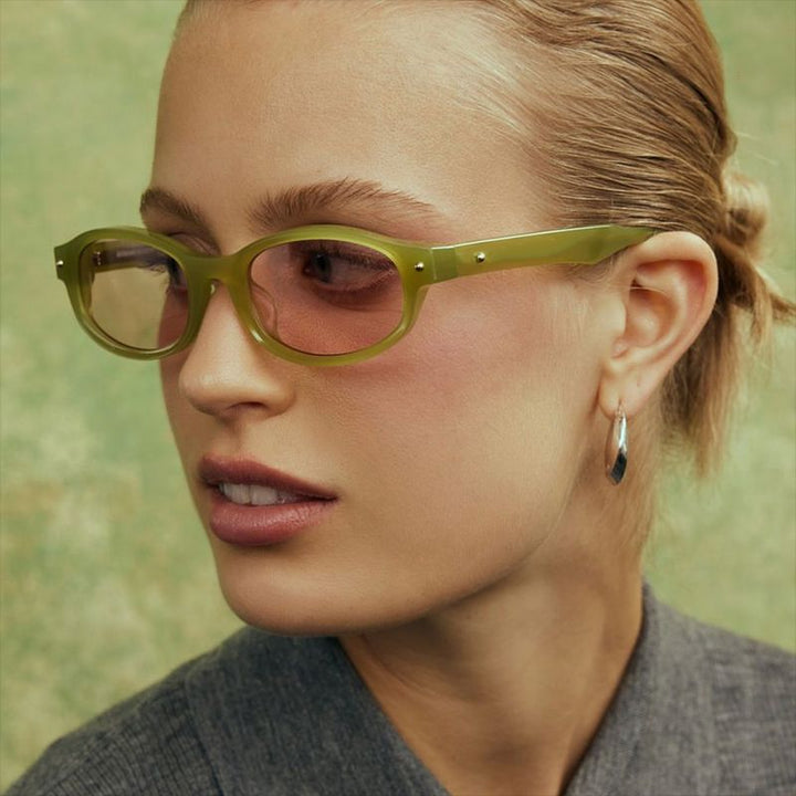 Women's Cat-Eye Sunglasses in Elegant Vintage Style Skanto