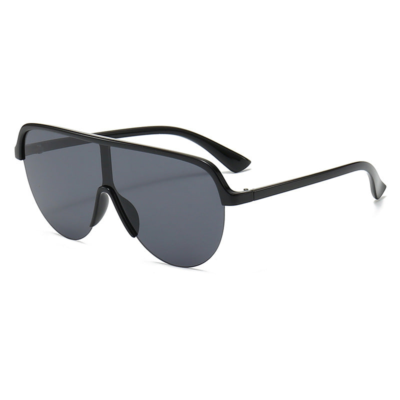 Dame sports solbriller i moderne pilotdesign Skanto
