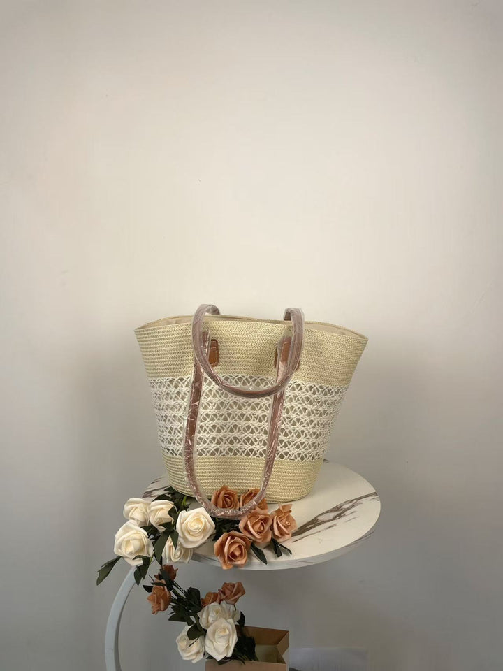 Solenhatt med elegant heklekant Skanto