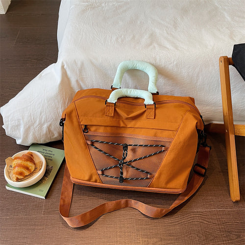 Sporty crossbody bag with practical organizer Skanto