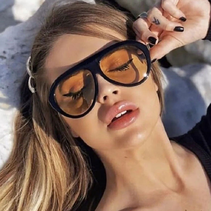Women's oversized sunglasses with stylish design and protective UV filter Skanto