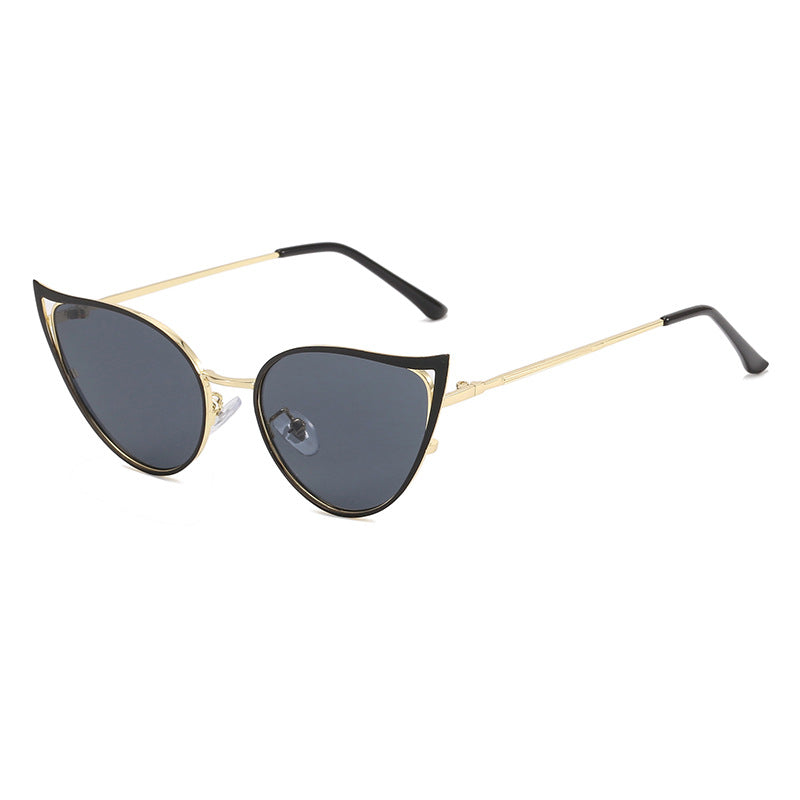 Dame cat-eye solbriller med elegant metallramme og UV-beskyttelse Skanto