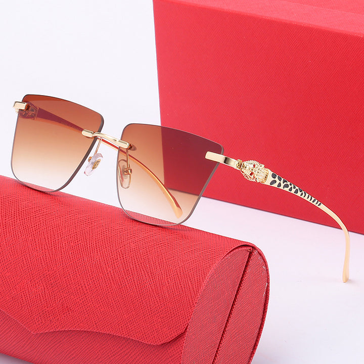 Dame Geometrisk Solbrille med elegant gullfarget detalj Skanto