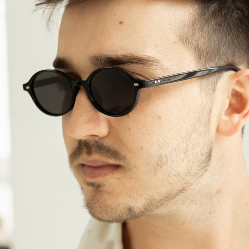 Women's round sunglasses with modern design and polarized lenses Skanto