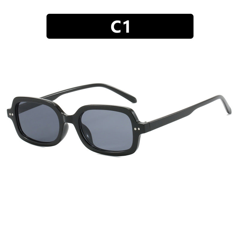 Dame moteriktig solbrille med unik skilpaddeskallramme Skanto