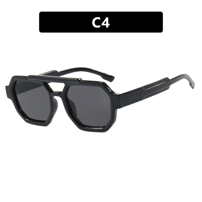 Women's oversized sunglasses in masculine design Skanto