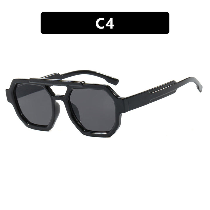 Women's oversized sunglasses in masculine design Skanto