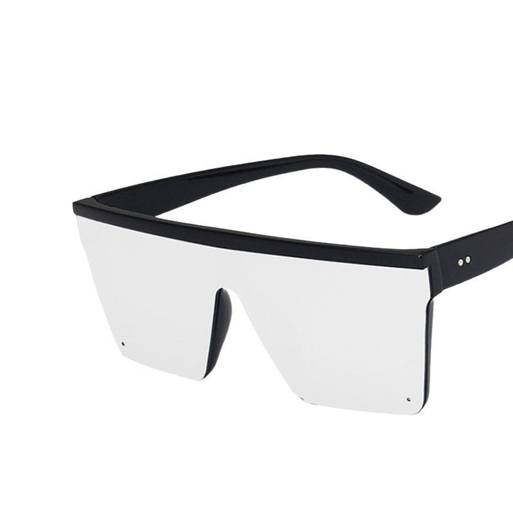 Dame moterettet Sport-solbrille i futuristisk design Skanto