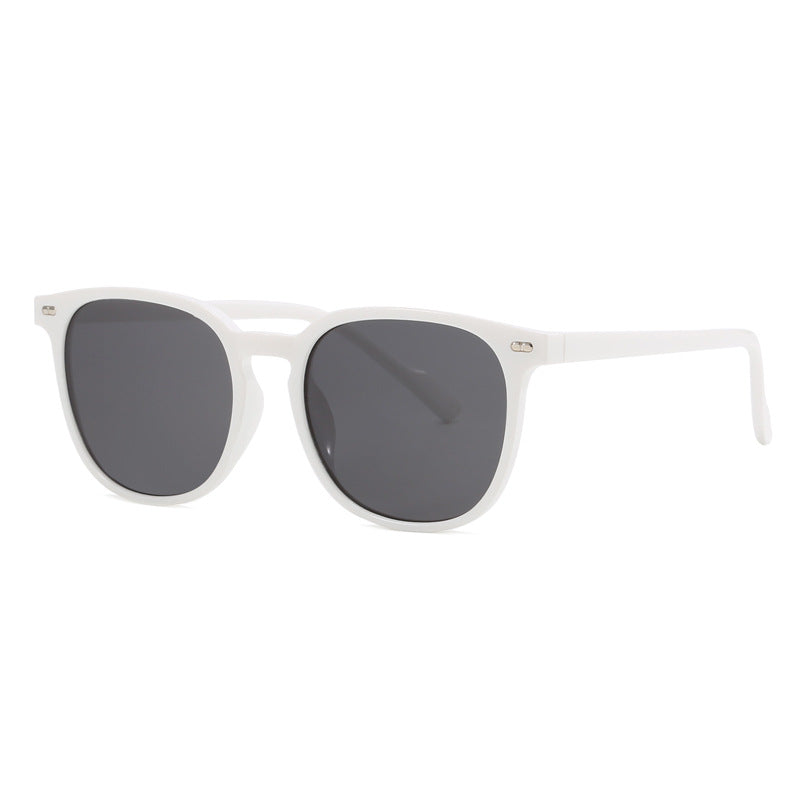Women's fashion sunglasses with robust plastic frame and high-quality UV protection Skanto