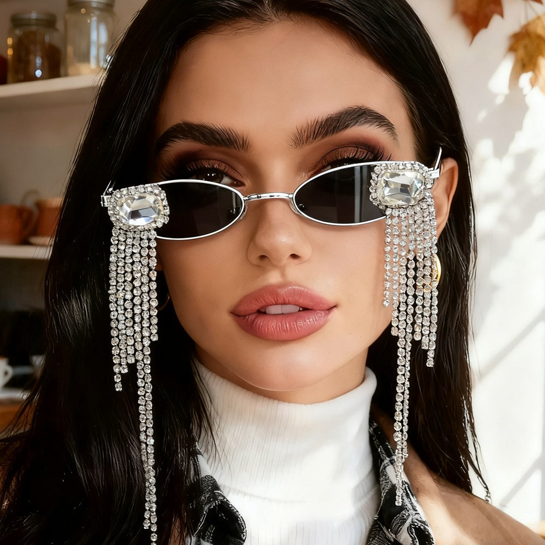 Dame Fashion-solbrille med glitrende smykkedetalj Skanto