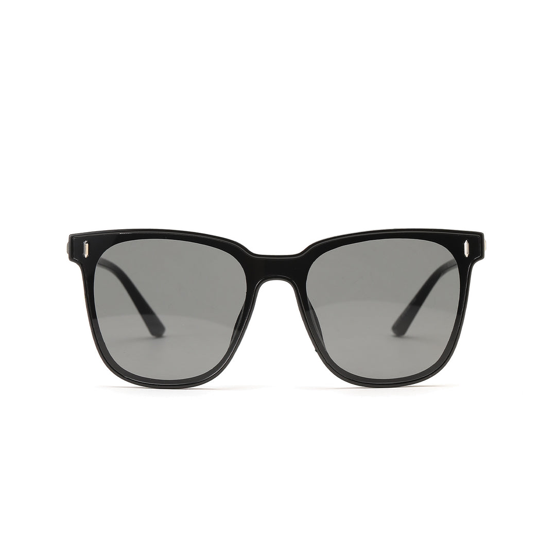 Dame moteriktig solbrille med høykvalitets ramme og innovativ design Skanto