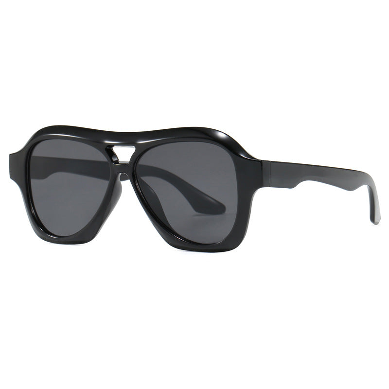 Women's fashion sunglasses in innovative design with wide frame Skanto