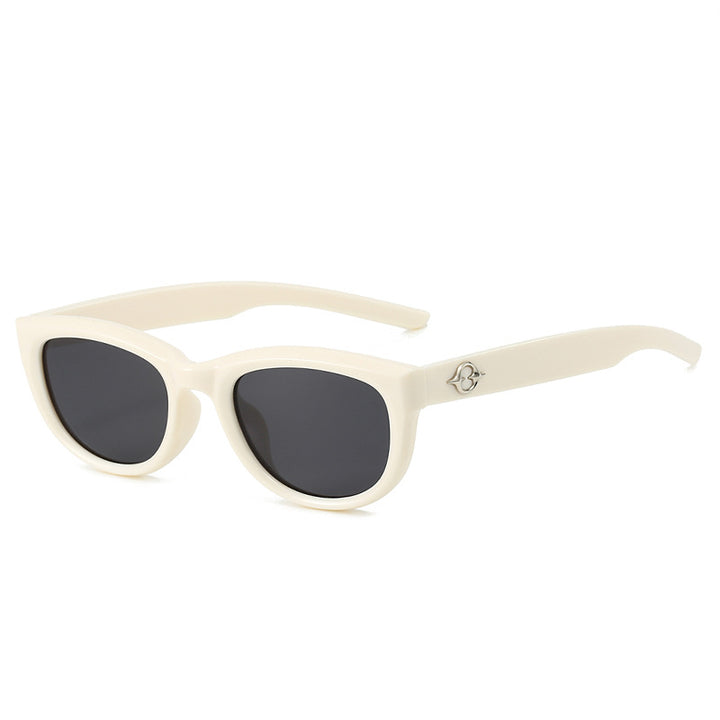 Damer Cat-Eye solbriller med robust ramme og UV-beskyttelse Skanto