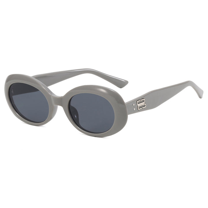 Dame retro-inspirert solbrille med bred ramme Skanto