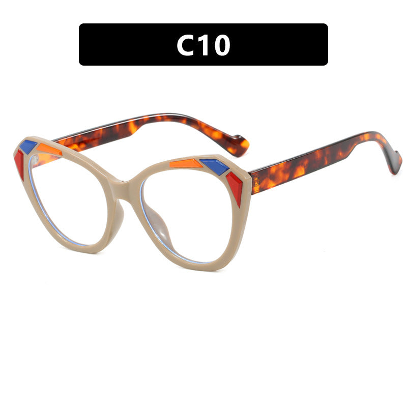 Women's cat-eye sunglasses with fashionable details Skanto
