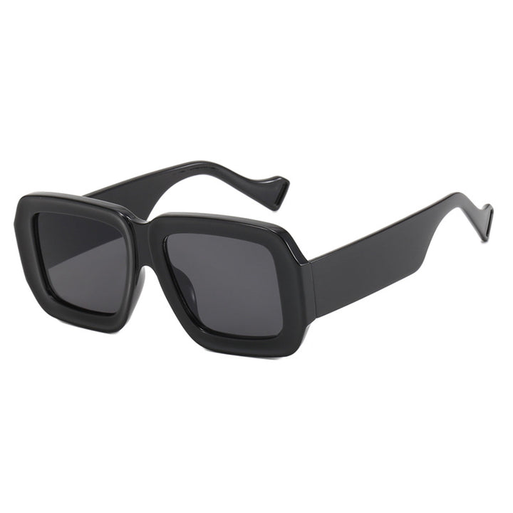 Women's fashion sunglasses with square design and stylish pattern Skanto