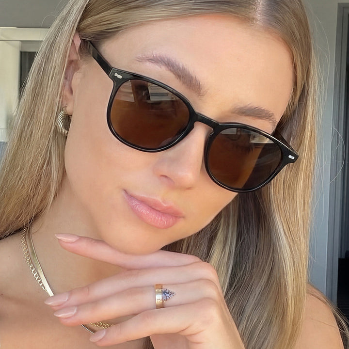 Women's fashion sunglasses with robust plastic frame and high-quality UV protection Skanto