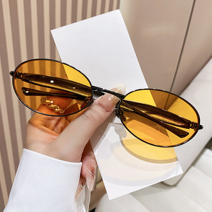 Dame moteriktig Oversized-solbrille med elegant design Skanto