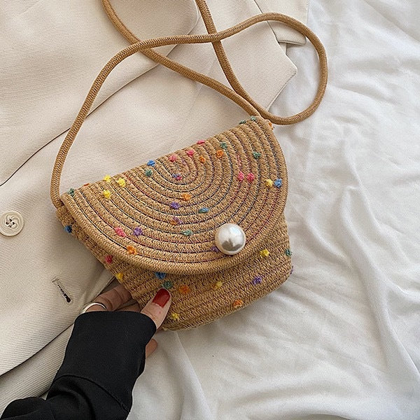 Dame Stilfull Clutch laget av flettet materiale Skanto