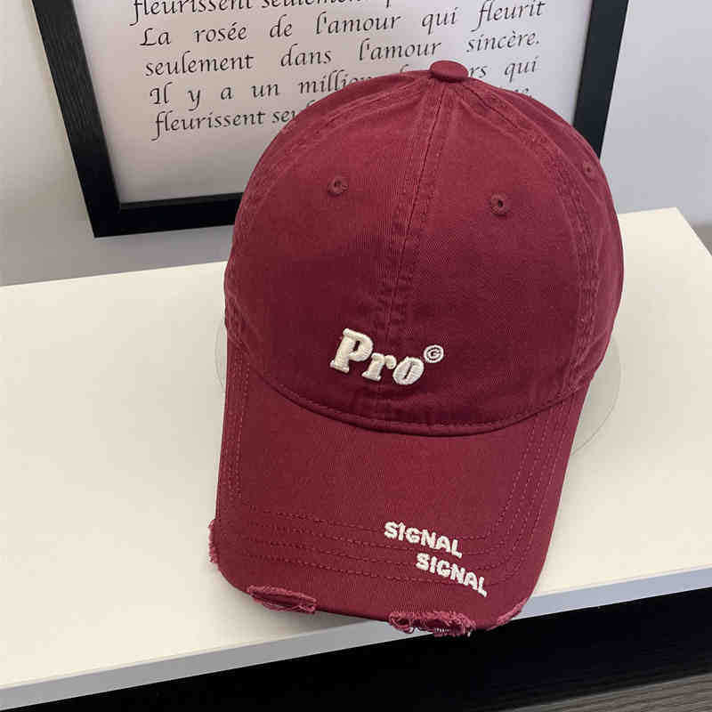 Kvinnenes Casual Slitt Brodert Baseball Caps Skanto