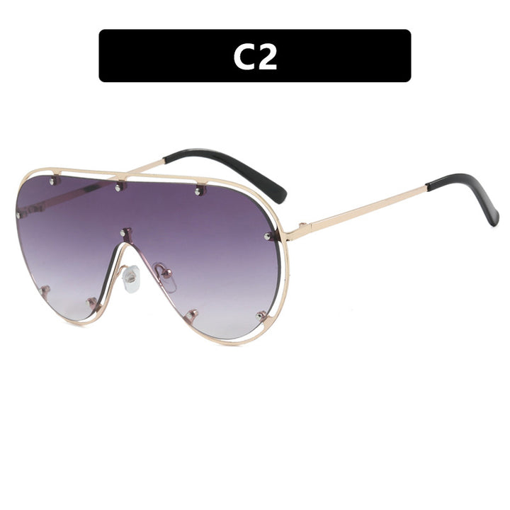 Women's Fashionable Oversized Sunglasses in Stylish Retro Design Skanto