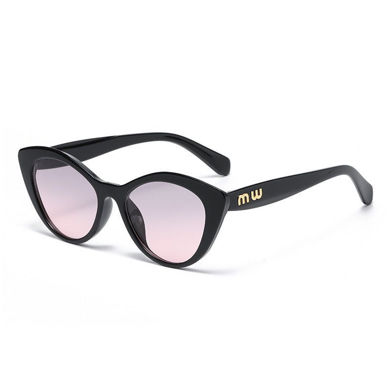 Kvinnenes fashionable cat-eye solbriller med UV-beskyttelse Skanto