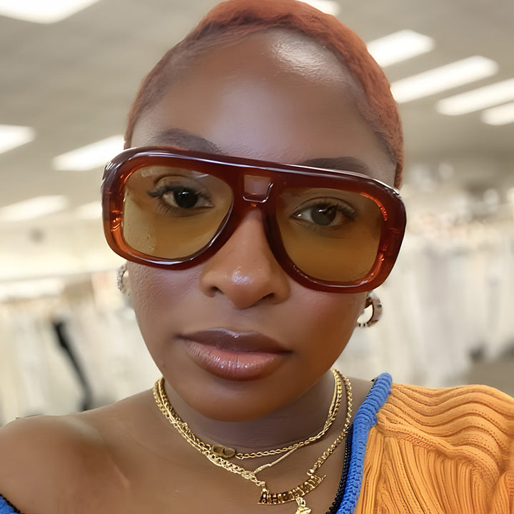 Women's Bold Sunglasses in Elegant Style Skanto