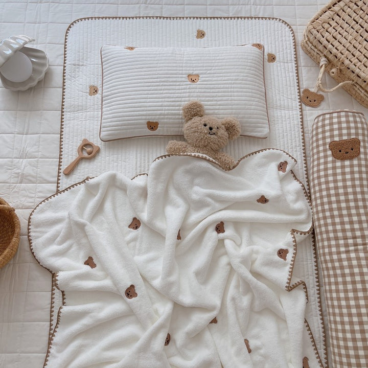 Unisex koseserie med søte bjørnmotiver Skanto