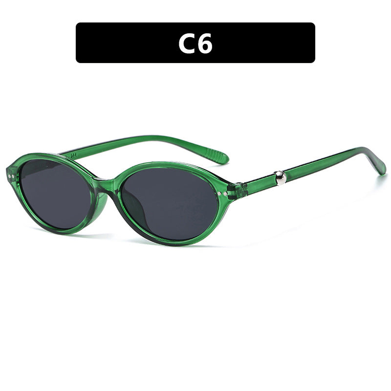 Women's trendy oval sunglasses with UV protection Skanto