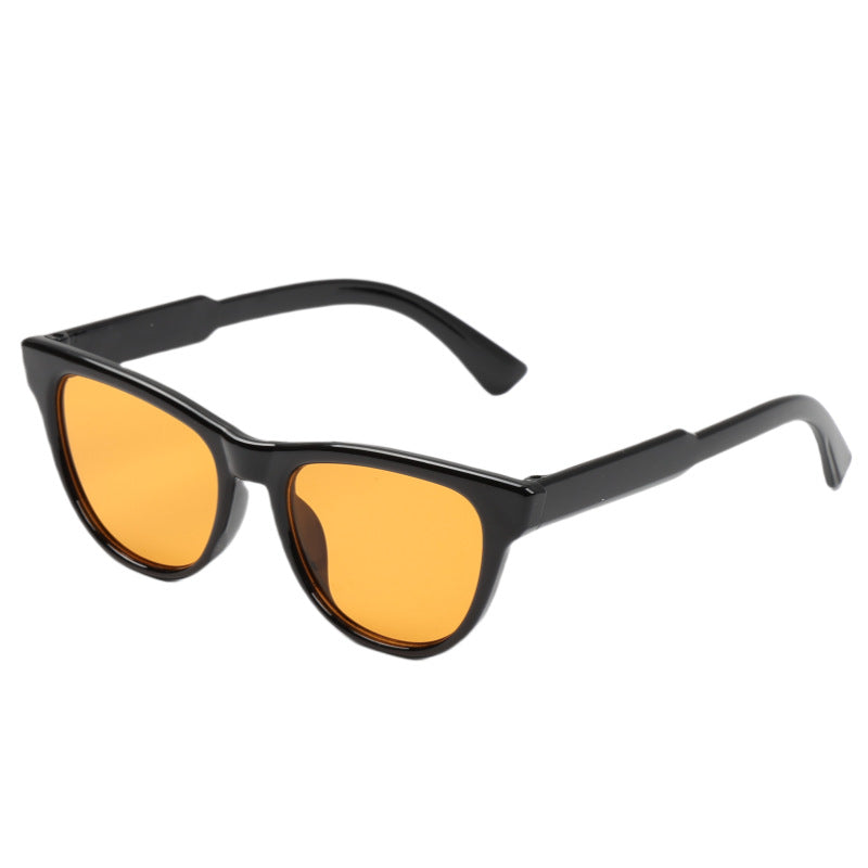 Dame moter Cat-Eye solbriller med polarisert glass Skanto