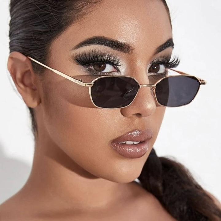 Women's geometric sunglasses in minimalist design Skanto