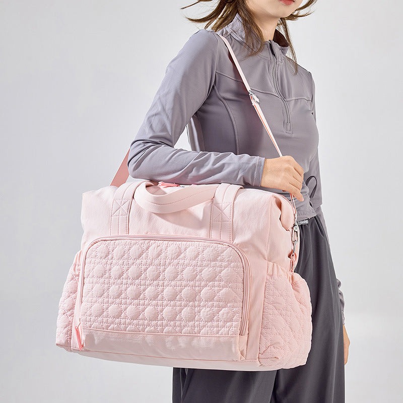 Sporty reiseveske med innovativt romdesign Skanto