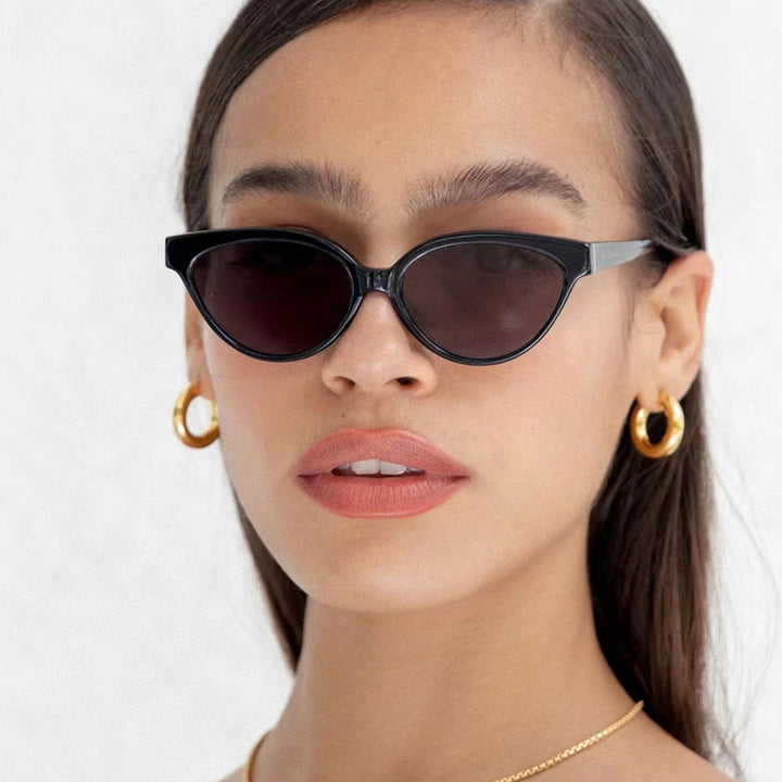 Women's Cat-Eye Sunglasses with Luxurious Pattern and UV Protection Skanto